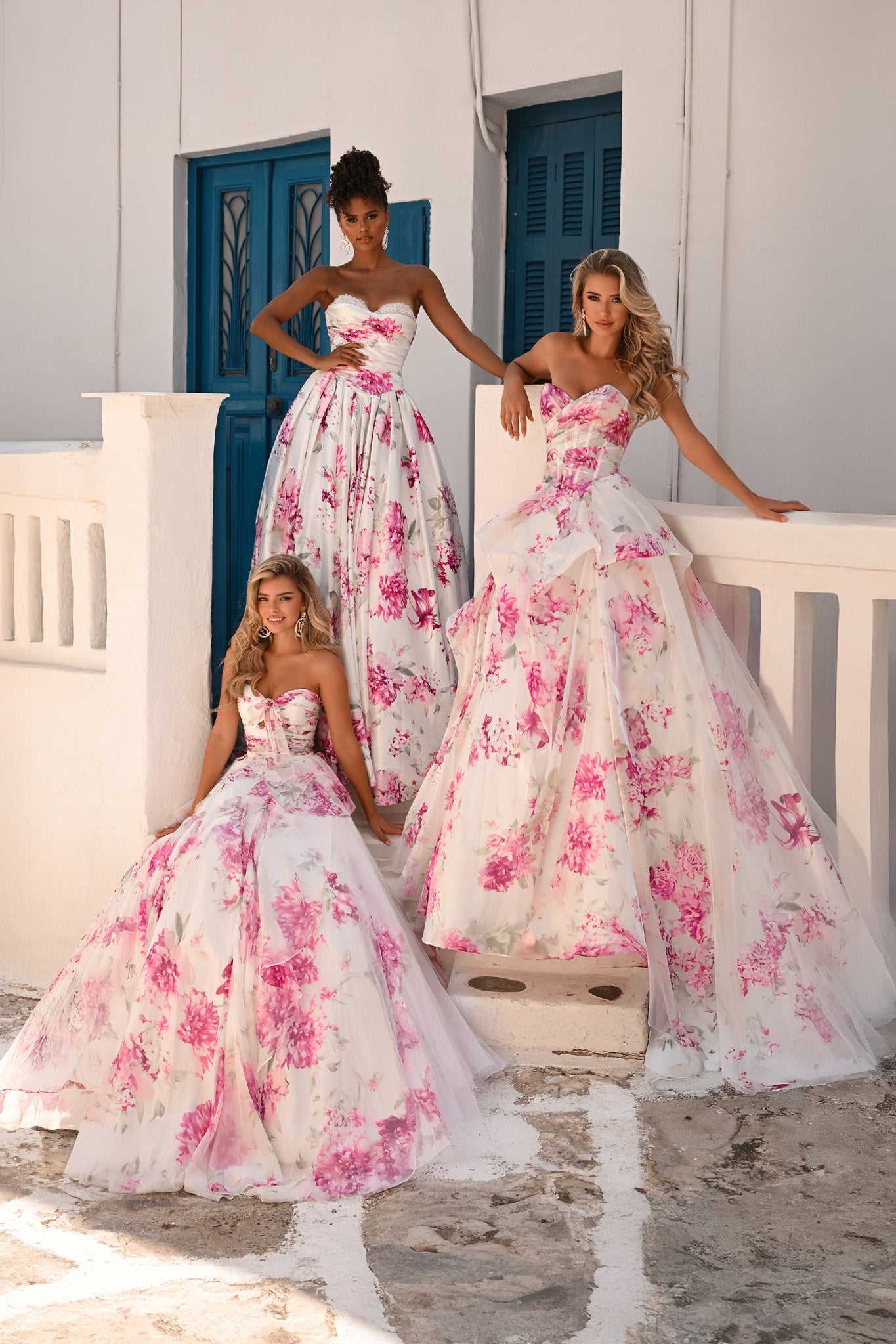 PS26254 – Portia and Scarlett