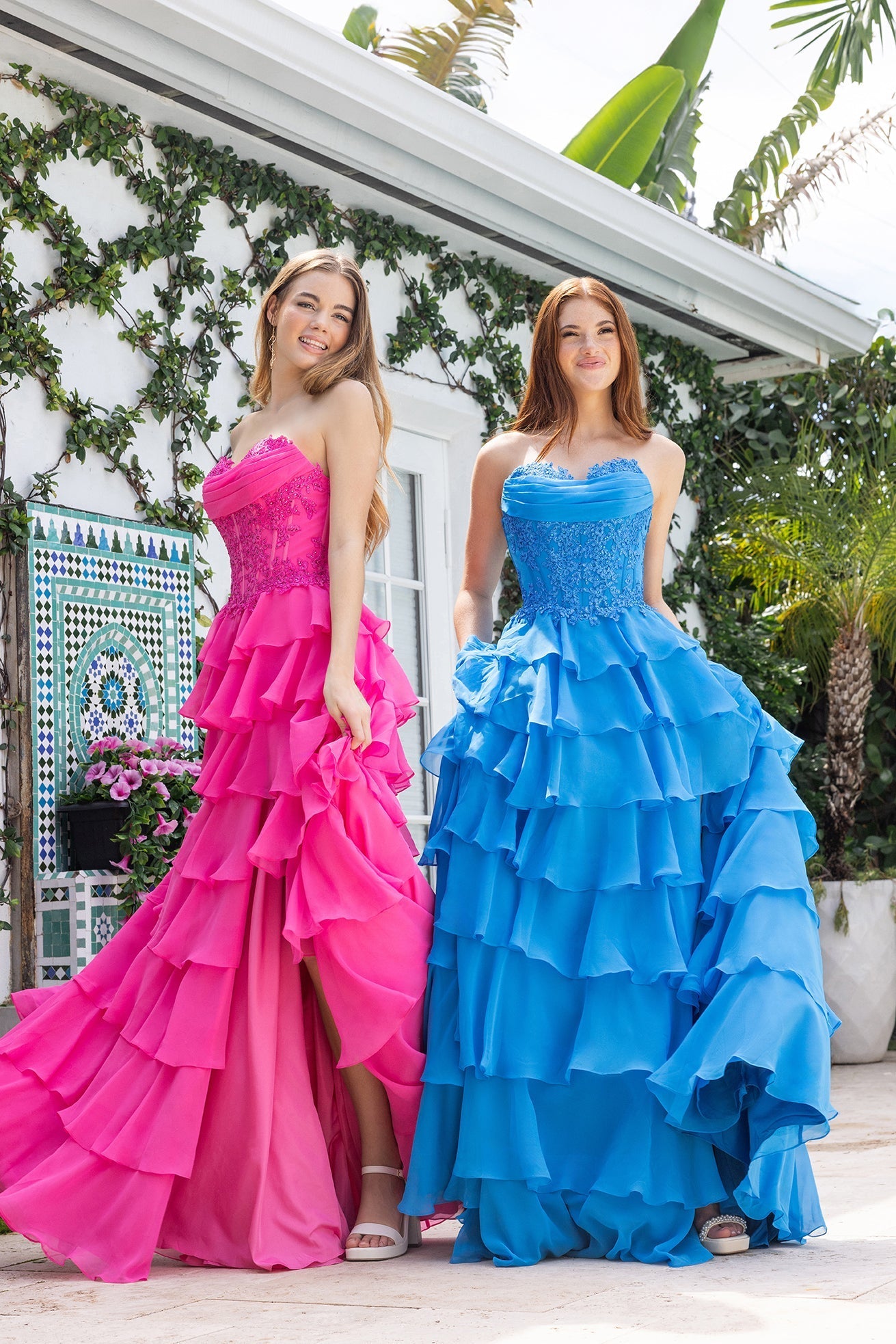XO189 – Portia and Scarlett